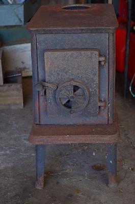 Antique wood stove - 200.00.OBO