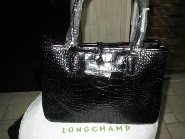 New Ladies Longchamp purse: REDUCED