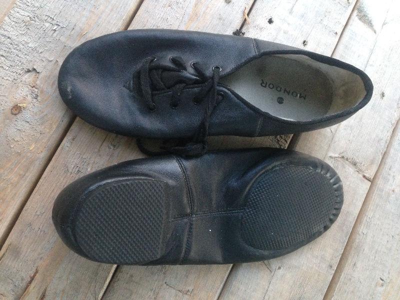 Jazz Shoes for sale (very good condition)