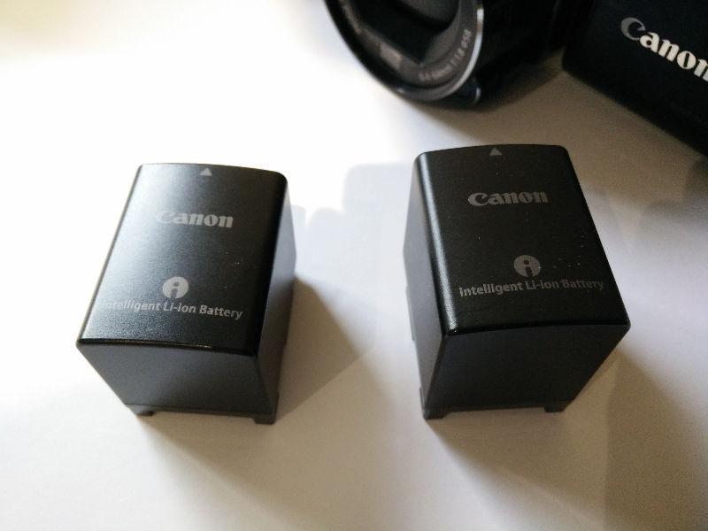 Canon HD Camcorder HFS10 + two lenses