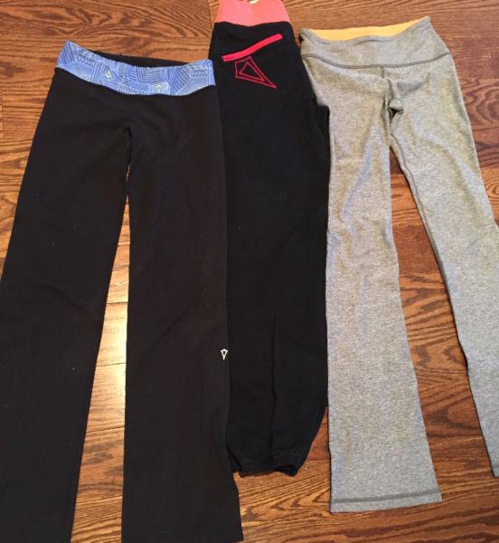 IVIVVA Assorted Pant and Top Lot Size 10 I Ship