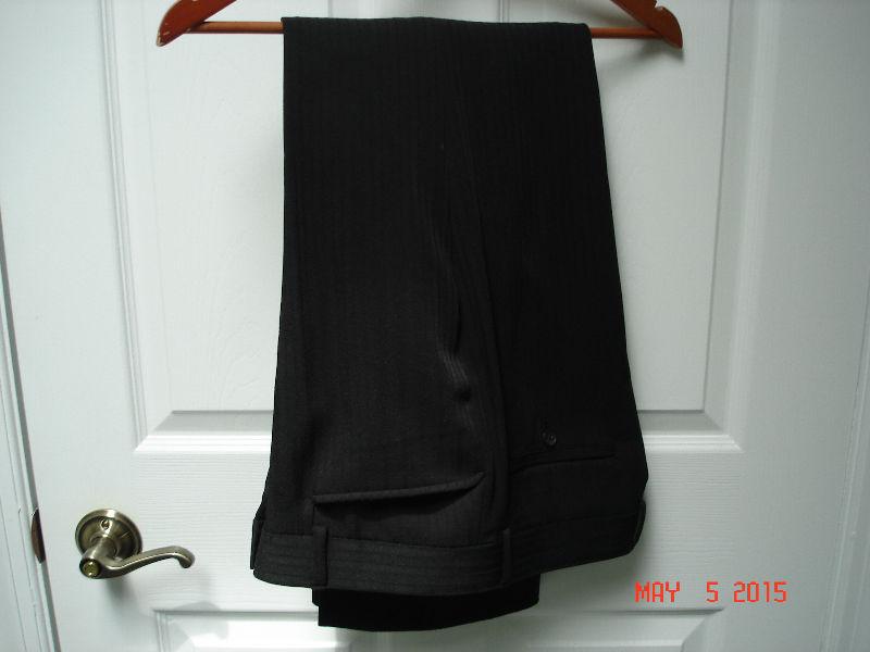 MEN'S BLACK DRESS PANTS SIZE 32