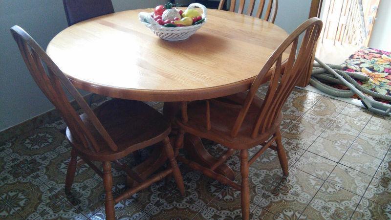 Kitchen Table with 3 matching chairs