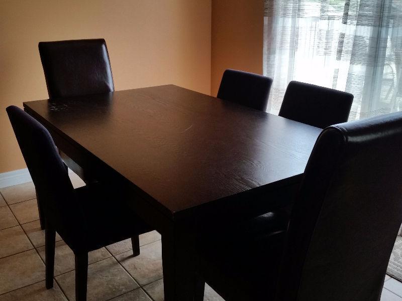 Need it gone TODAY! Dining / kitchen table