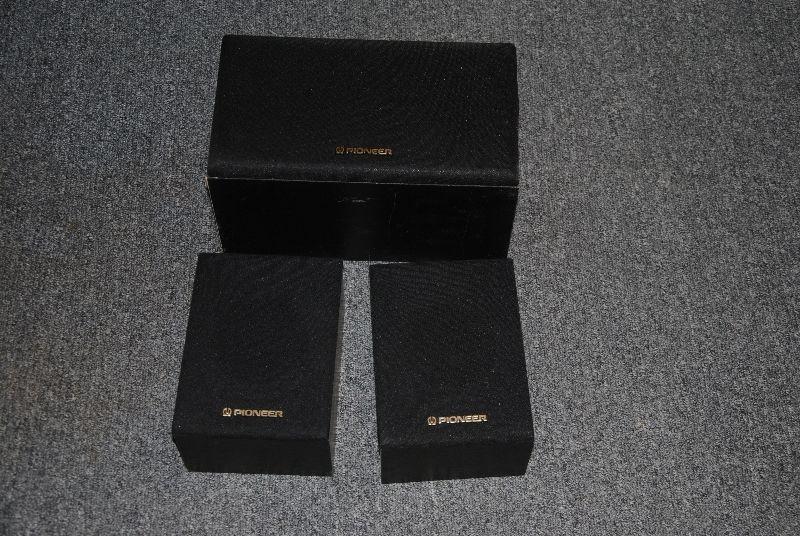 PIONEER SPEAKER BOXES