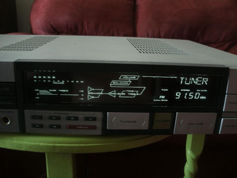 Akai AA-R22 Stereo Receiver