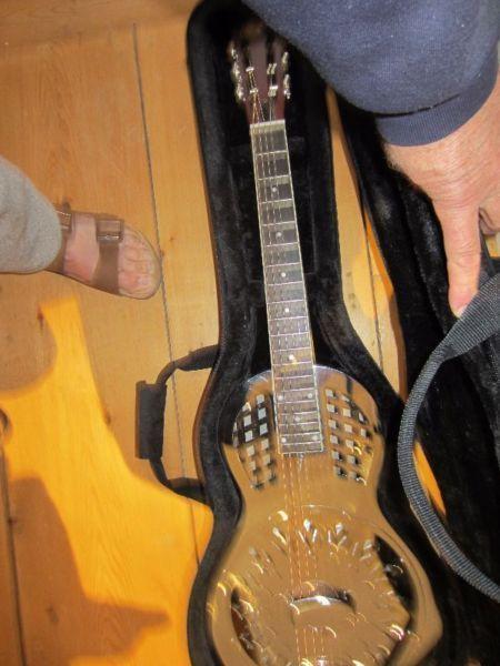 Royal Resonator Guitar