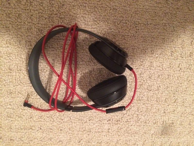Wanted: Beats by dre Solo 2 wired