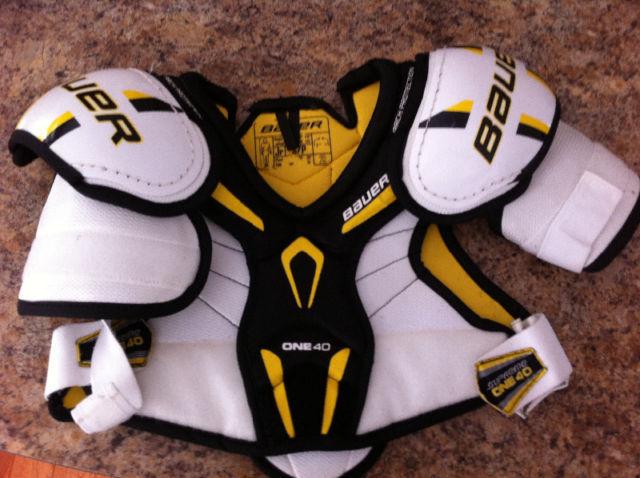 Youth chest protector, shin guard and elbow pads