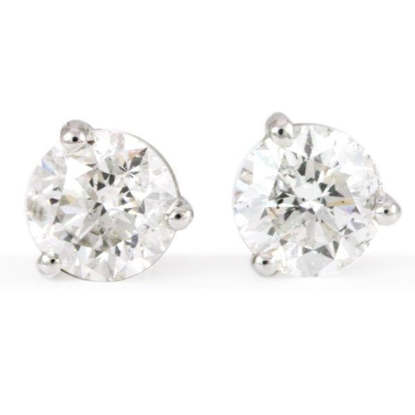 14k White Gold Dimaond Earrings with 3 Claw diamond studs