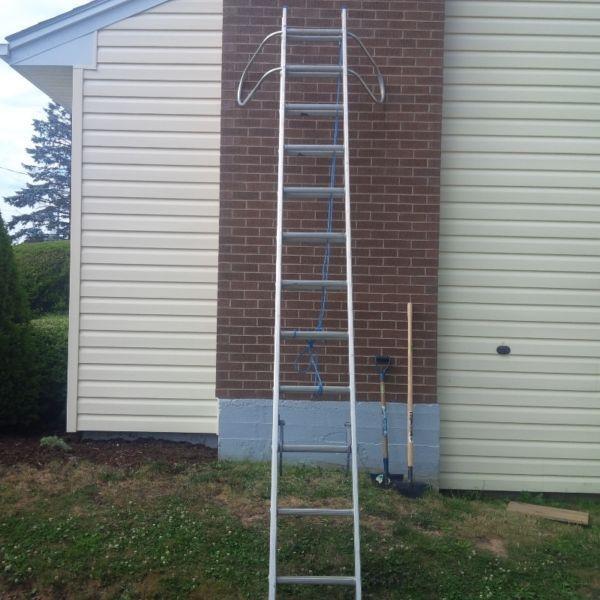 24 FOOT ALUMINUM EXTENSION LADDER WITH RAIN GUTTER PROTECTORS