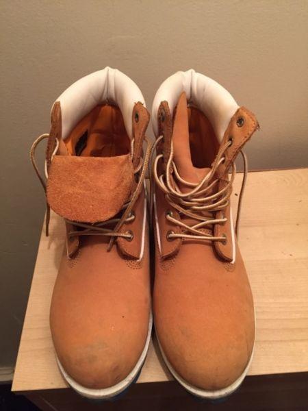 Wanted: Men's Timberland boots
