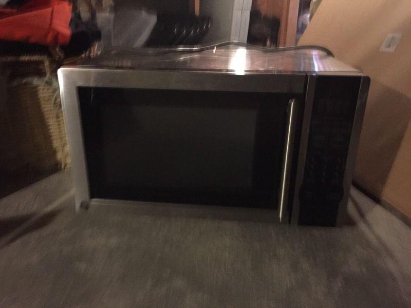 Counter microwave