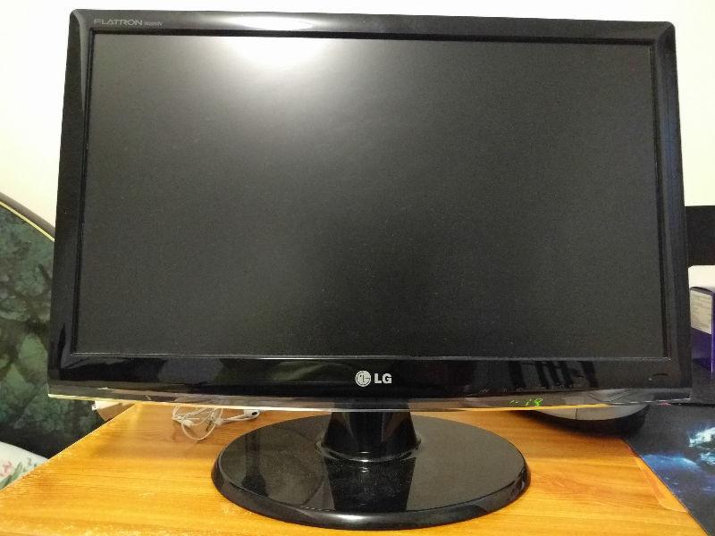 LG Flatron W2253V Monitor