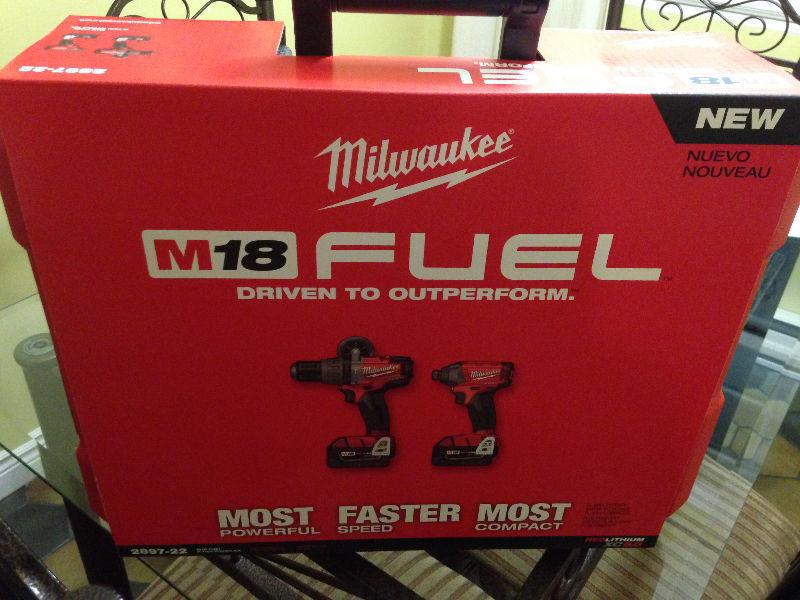Milwaukee Drill Set