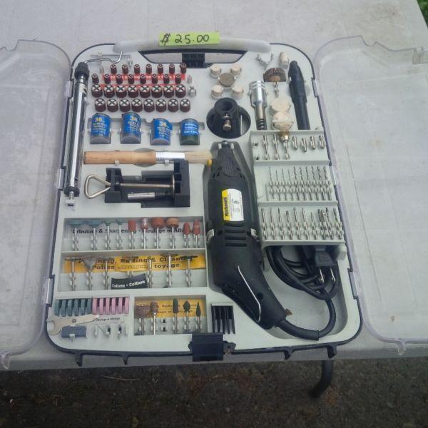 ROTARY TOOL KIT WITH MANY,MANY ACCESSORIES-IN CASE