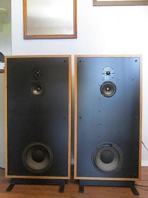 Pair of Vintage BOSTON ACOUSTICS A200 Wall (Floor) Speakers