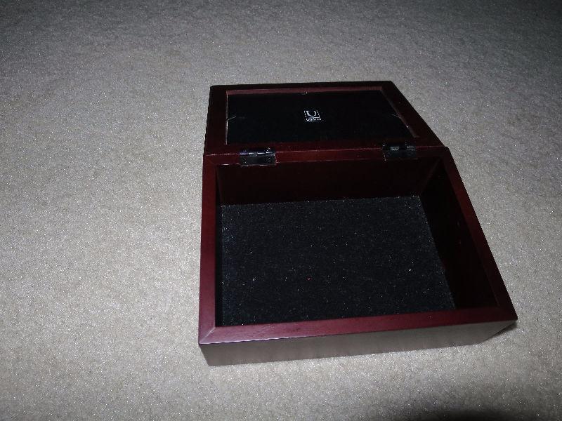 Umbra Jewellery Box