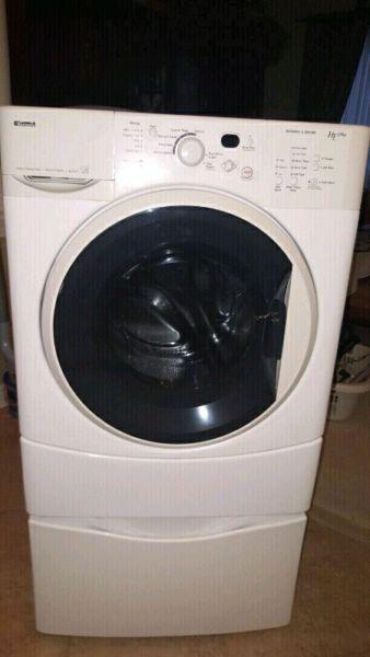 Matching Washer and Dryer machines with pedestals