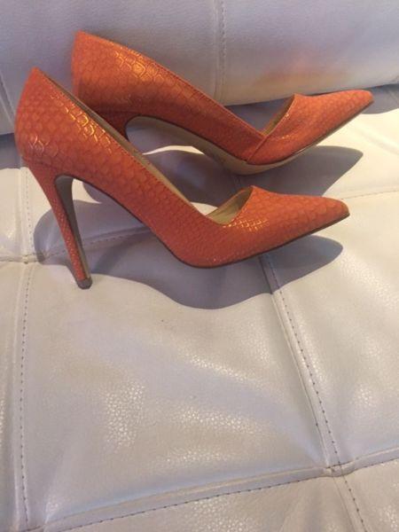 Orange high heels shoes - New - size 8.5 (39)