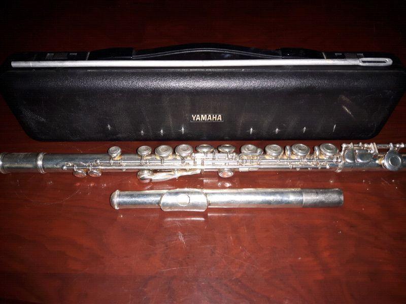 Yamaha Student Flute 225S I I *used*