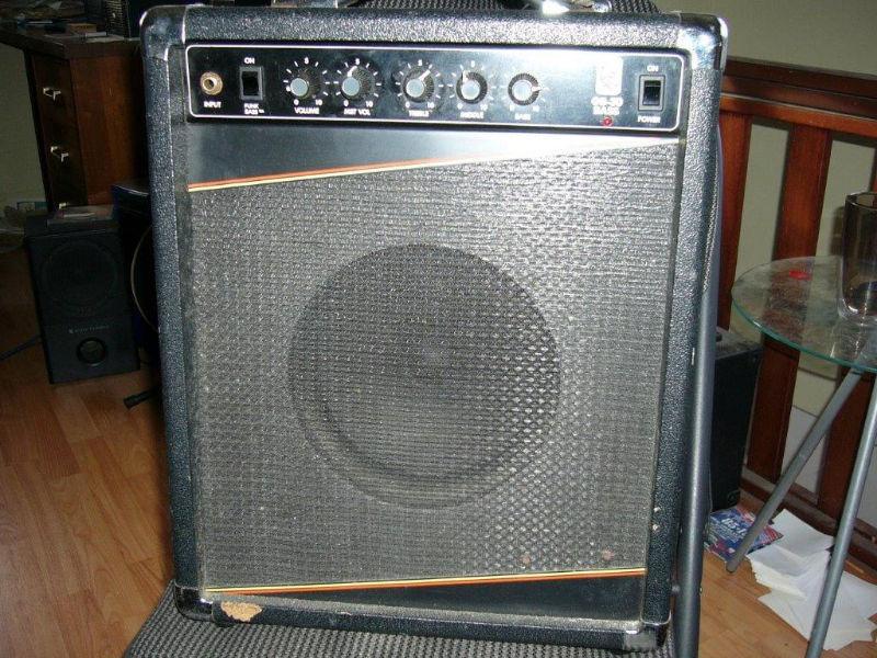 Gorilla bass amp, 50 watts, good shape