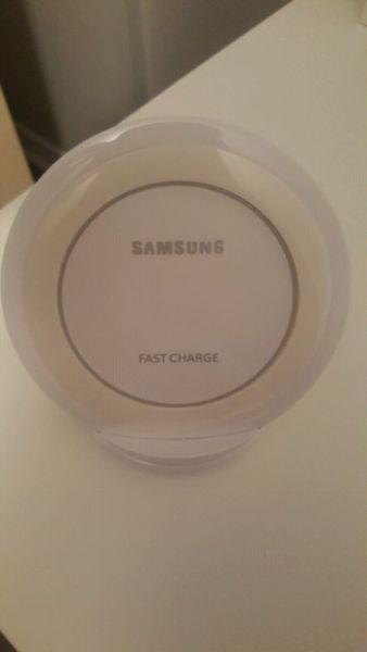 Samsung wireless charging dock