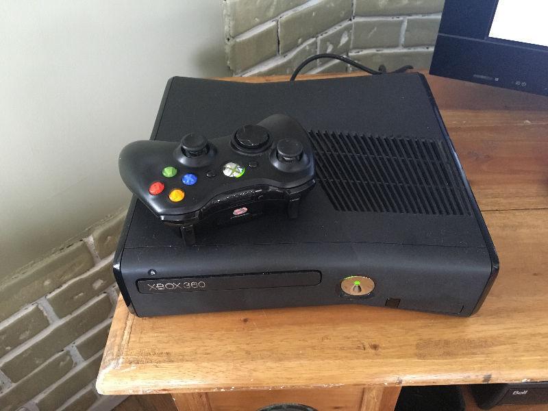 500 gb Xbox 360,15 games, and 2 controllers