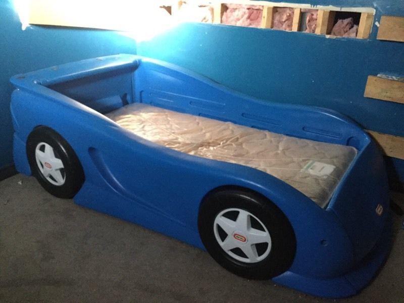 Little tykes race car bed