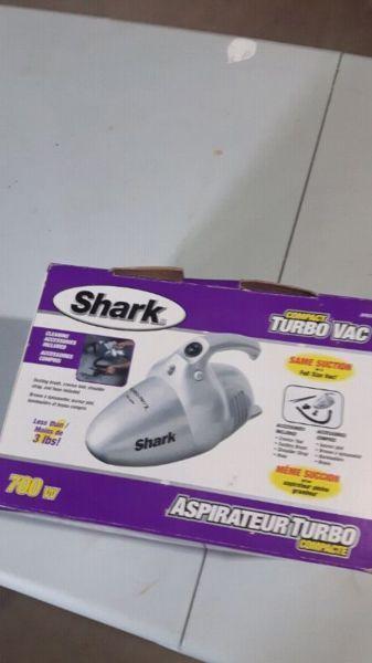 Small vacuum