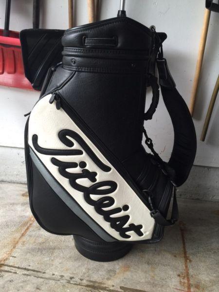 Titleist golf tour bag