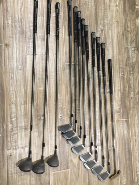 11 piece golf set + putter! Right handed