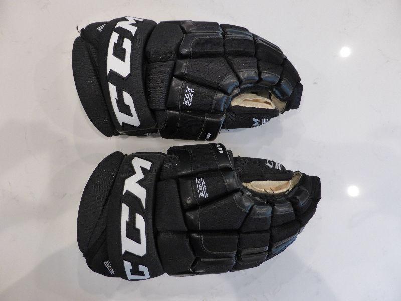 CCM CL500 Senior Hockey Gloves - 15