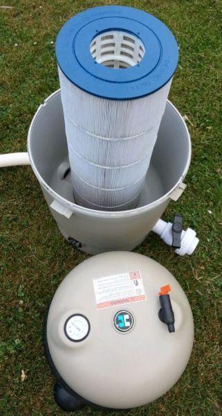 LARGE POOL FILTER***CARTRIDGE INCLUDED***