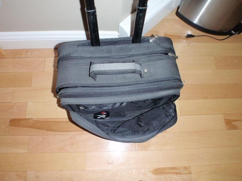 SUMDEX Travel Laptop Bag on Wheels