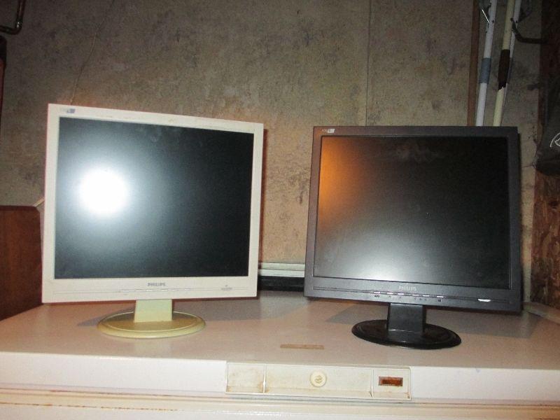 17 inch Philips monitors