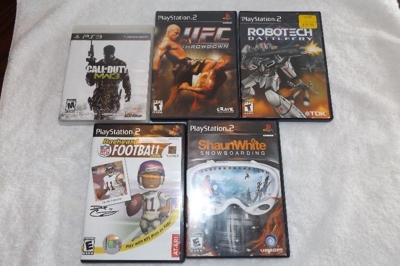 5 PLAY STATION GAMES iNCLUDE Play Station 2 & 3