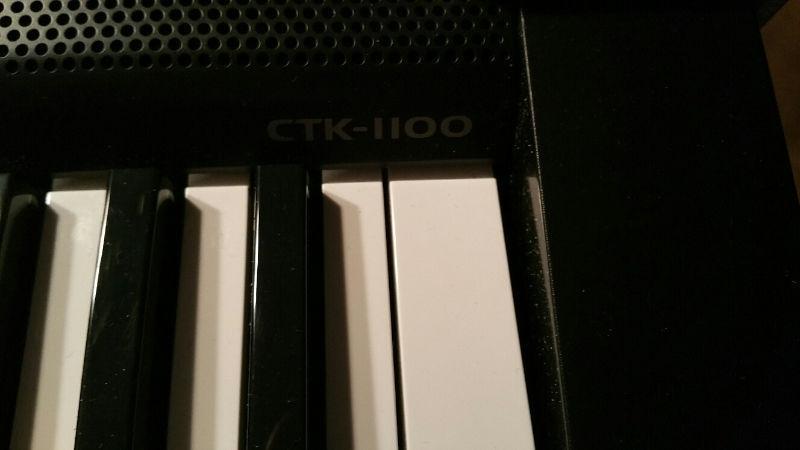 Casio CTK-100 Electronic Keyboard