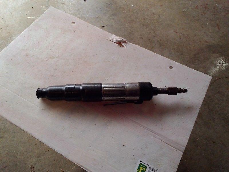 Snap on air screwdriver