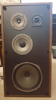 Magna Sonic AD 2323 Speakers - Made in Canada