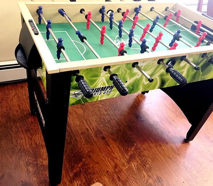 Foosball Table---- perfect condition