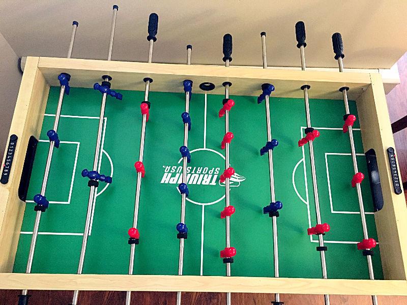 Foosball Table---- perfect condition