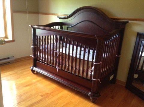 Convertible crib to princess bed