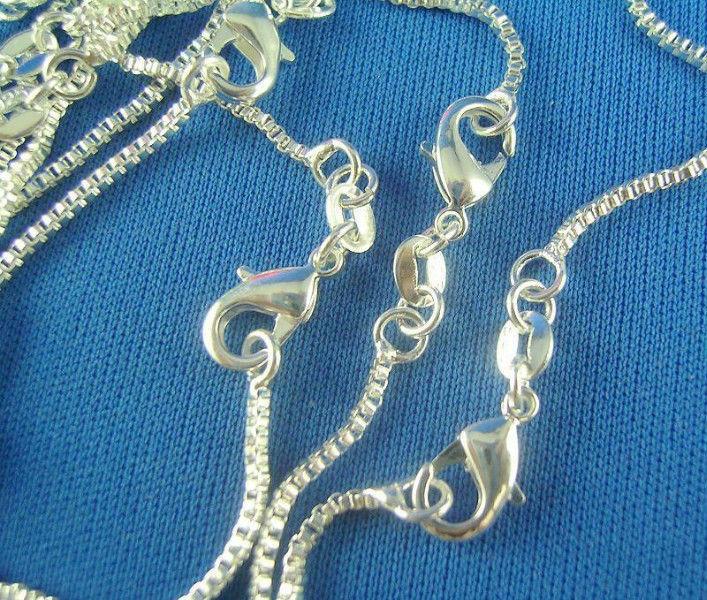 # 044 -1 - Chaîne-Collier Carrée de 1.4mm en argent sterling 925