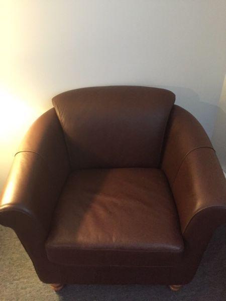 Real leather couch-Véritable cuir