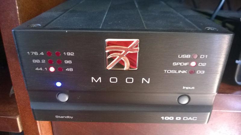 DAC Moon 100 D (Digital to Analog Converter)