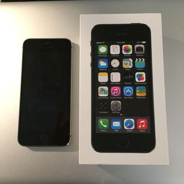 iphone 5s black noir 16 gig ROGERS