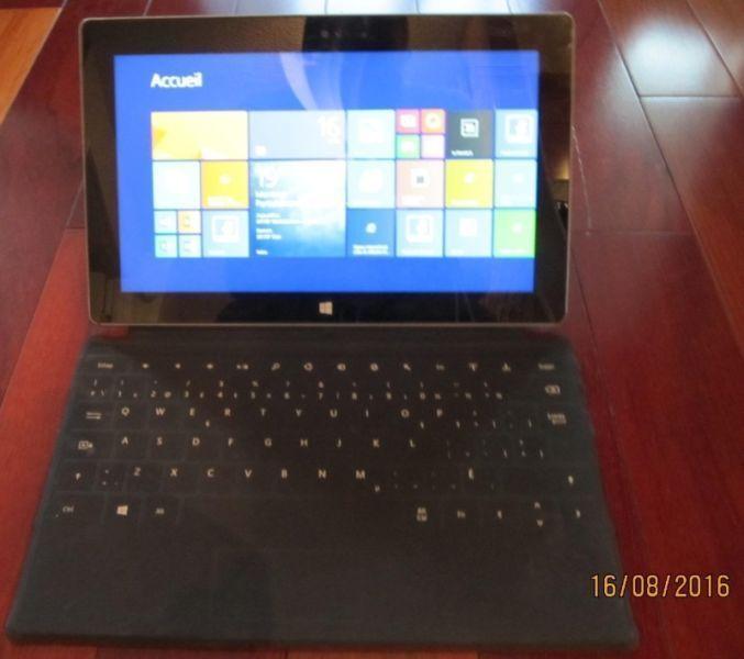 TABLETTE MICROSOFT SURFACE 2 + MICRO SD 64 GB + CLAVIER COVER