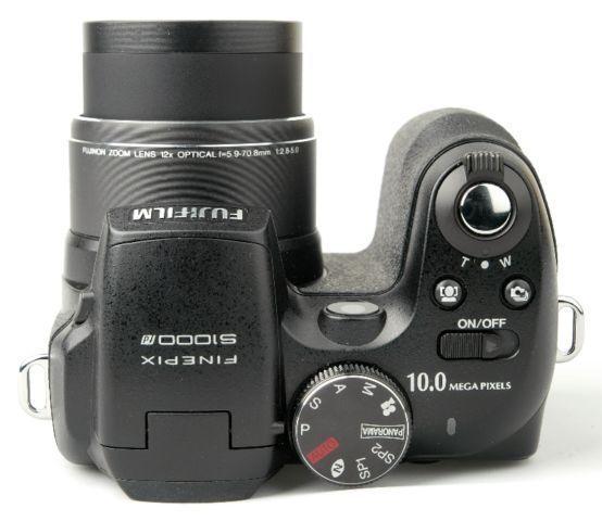 Fujifilm Finepix S1000 Digital Camera ( make an offer)