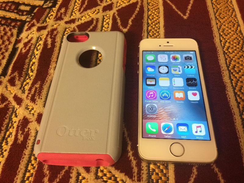 IPHONE 5S Gold 16GB LIKE BRAND NEW WITH OTTER BOX